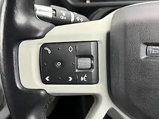Used 2021 Land Rover Defender 90 First Edition Green - Interior and Exterior details 17