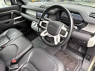 Used 2021 Land Rover Defender 90 First Edition Green - Interior and Exterior details 7
