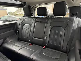 Used 2021 Land Rover Defender 90 First Edition Green - Interior and Exterior details 9