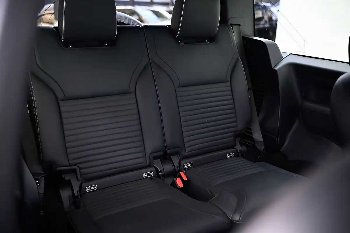 Used 2021 Land Rover Defender 90 Hard Top Black - Interior and Exterior details 11