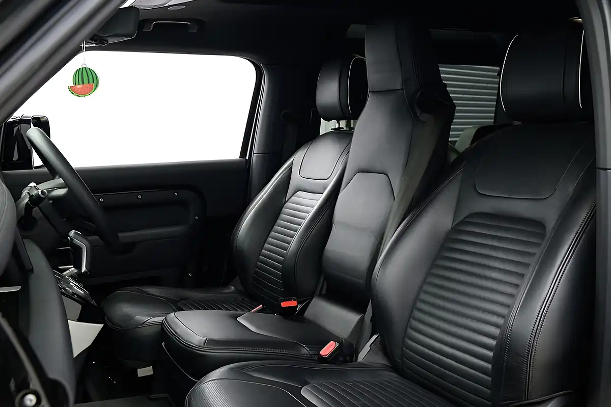 Used 2021 Land Rover Defender 90 Hard Top Black - Interior and Exterior details 14