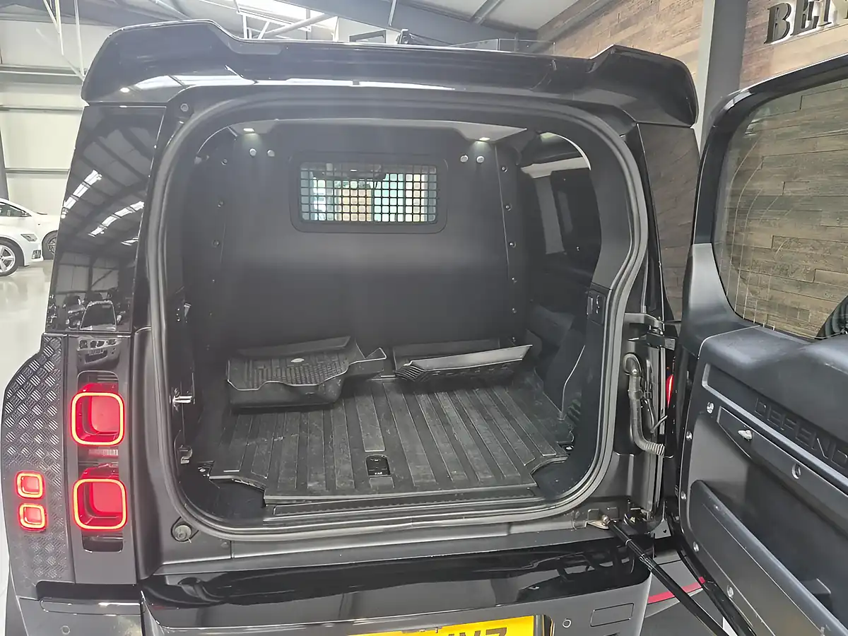 Used 2021 Land Rover Defender 90 Hard Top Black - Interior and Exterior details 16