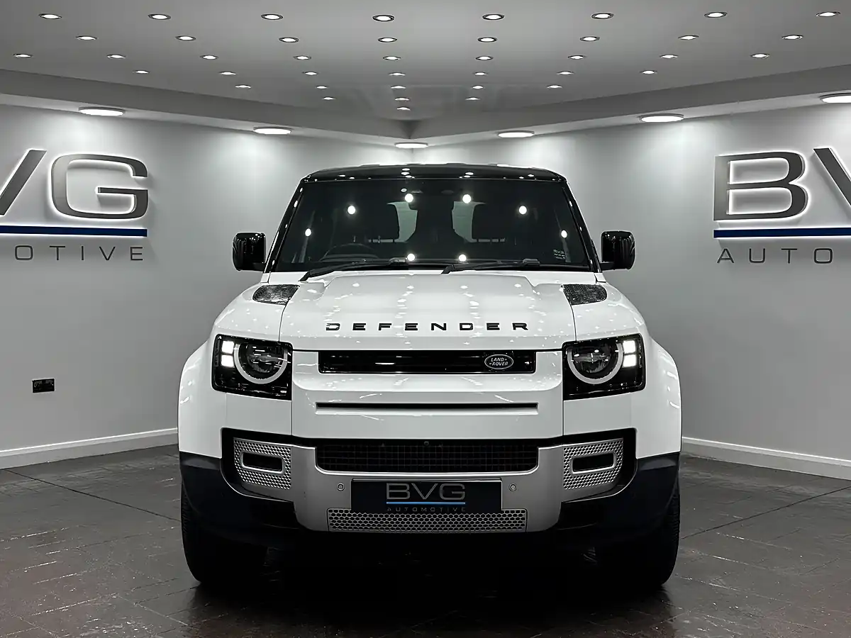 Used 2021 Land Rover Defender 90 S White - Interior and Exterior details 3