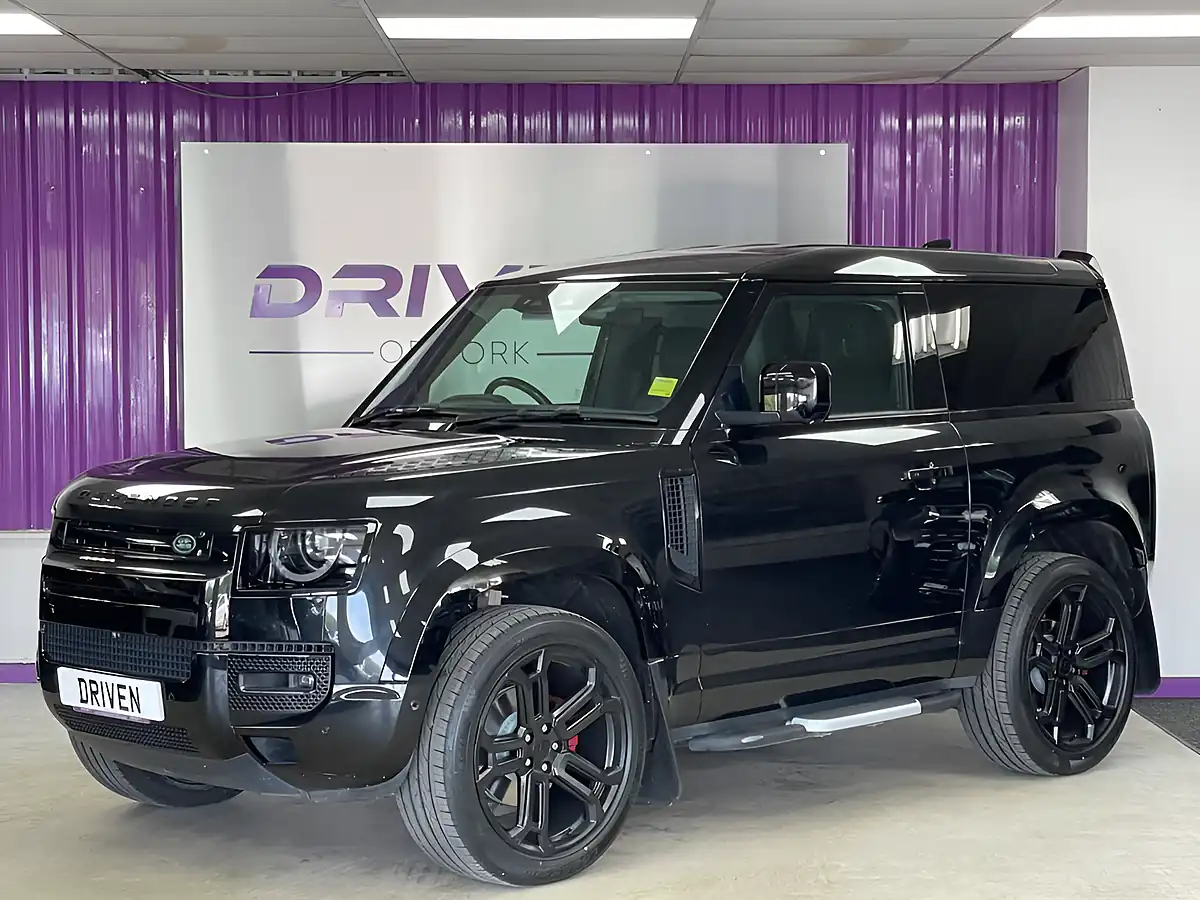 Used 2021 Land Rover Defender 90 Se Black - Interior and Exterior details 2