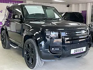 Used 2021 Land Rover Defender 90 Se Black - Interior and Exterior details 4