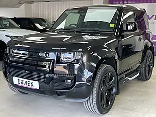 Used 2021 Land Rover Defender 90 Se Black - Interior and Exterior details 7