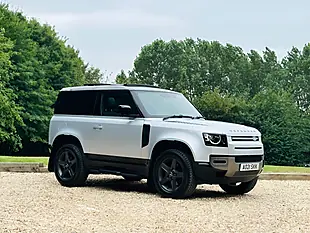 Used 2021 Land Rover Defender 90 X-Dynamic Se Hakuba Silver - Interior and Exterior details 11