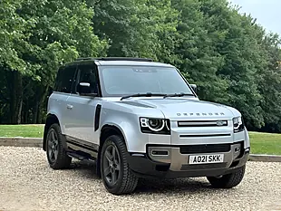 Used 2021 Land Rover Defender 90 X-Dynamic Se Hakuba Silver - Interior and Exterior details 12
