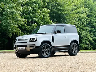 Used 2021 Land Rover Defender 90 X-Dynamic Se Hakuba Silver - Interior and Exterior details 4