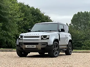 Used 2021 Land Rover Defender 90 X-Dynamic Se Hakuba Silver - Interior and Exterior details 7