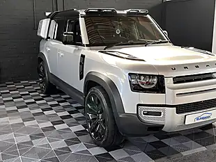 Used 2021 Land Rover Defender First Edition Hakuba Silver - Interior and Exterior details 8