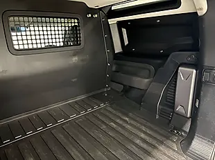 Used 2021 Land Rover Defender Hard Top D Black - Interior and Exterior details 11
