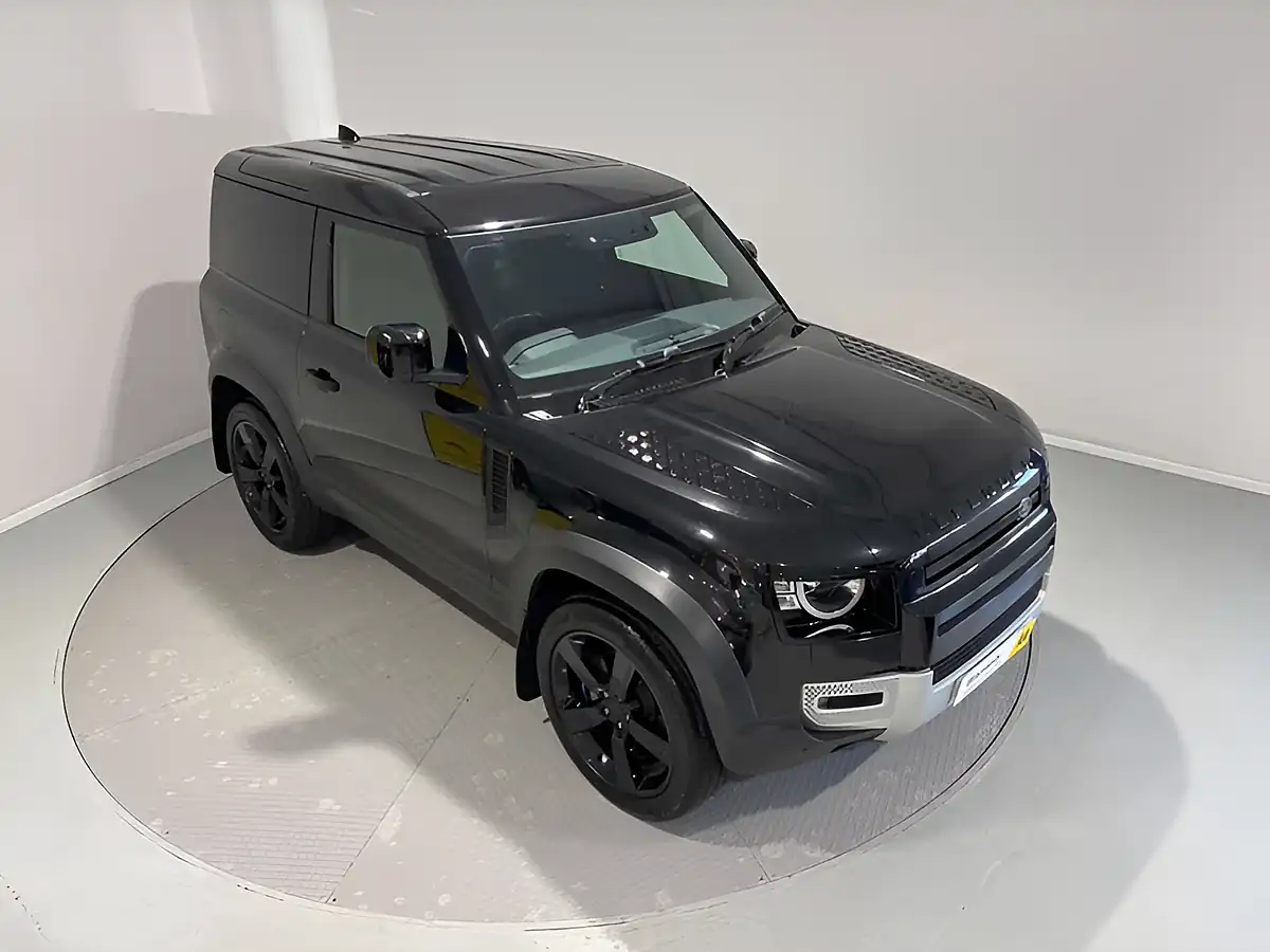 Used 2021 Land Rover Defender Hard Top D Black - Interior and Exterior details 3