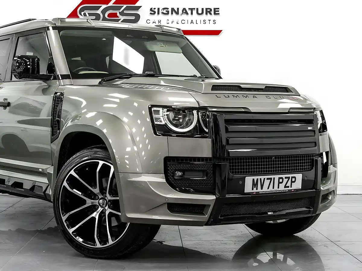 Used 2021 Land Rover Defender Hse X-Dynamic Green - Interior and Exterior details 15