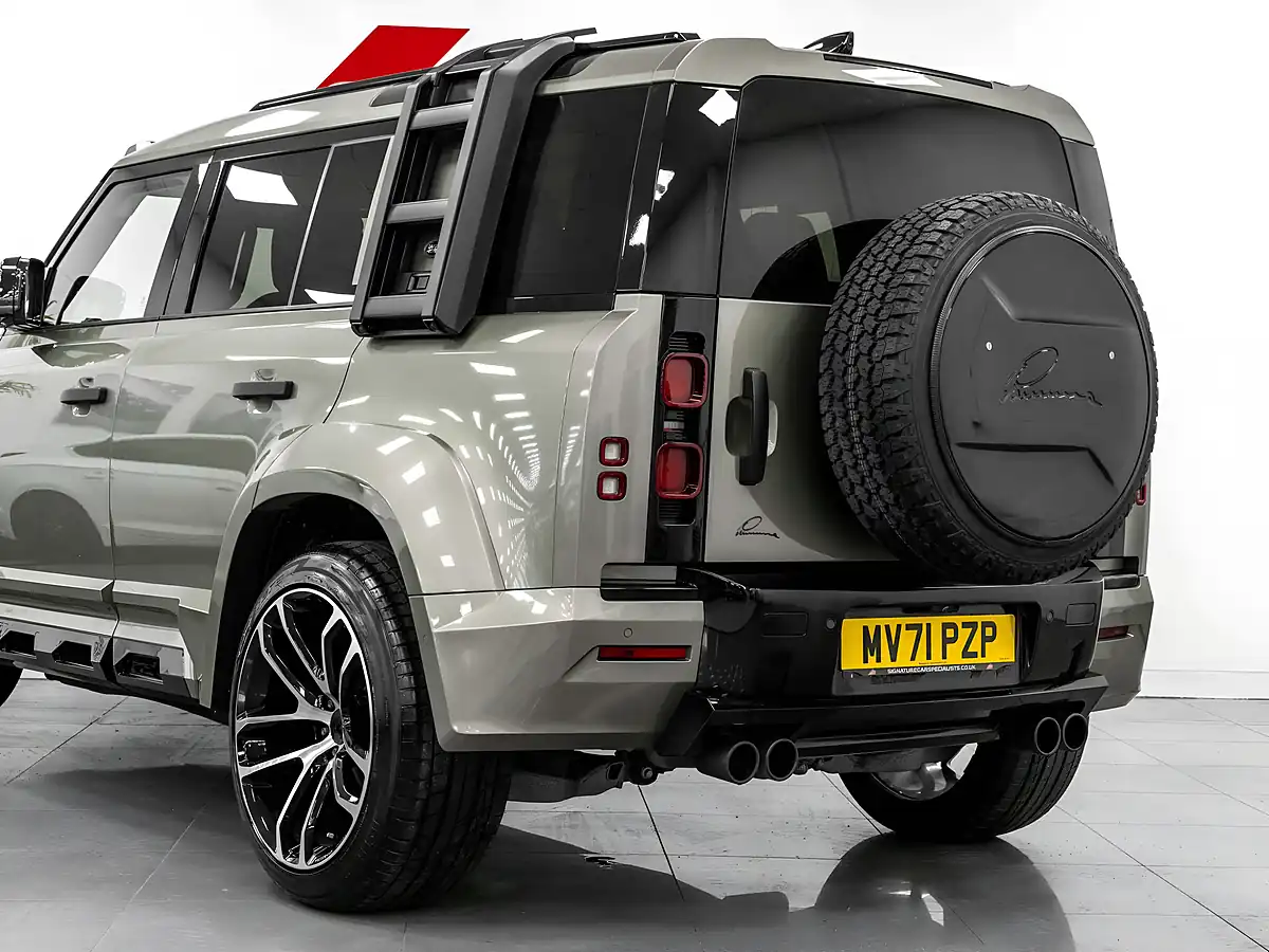Used 2021 Land Rover Defender Hse X-Dynamic Green - Interior and Exterior details 18