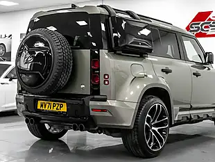 Used 2021 Land Rover Defender Hse X-Dynamic Green - Interior and Exterior details 19