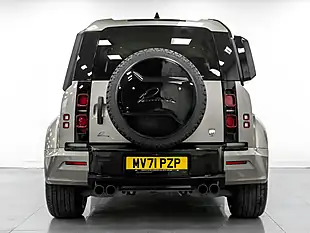 Used 2021 Land Rover Defender Hse X-Dynamic Green - Interior and Exterior details 6
