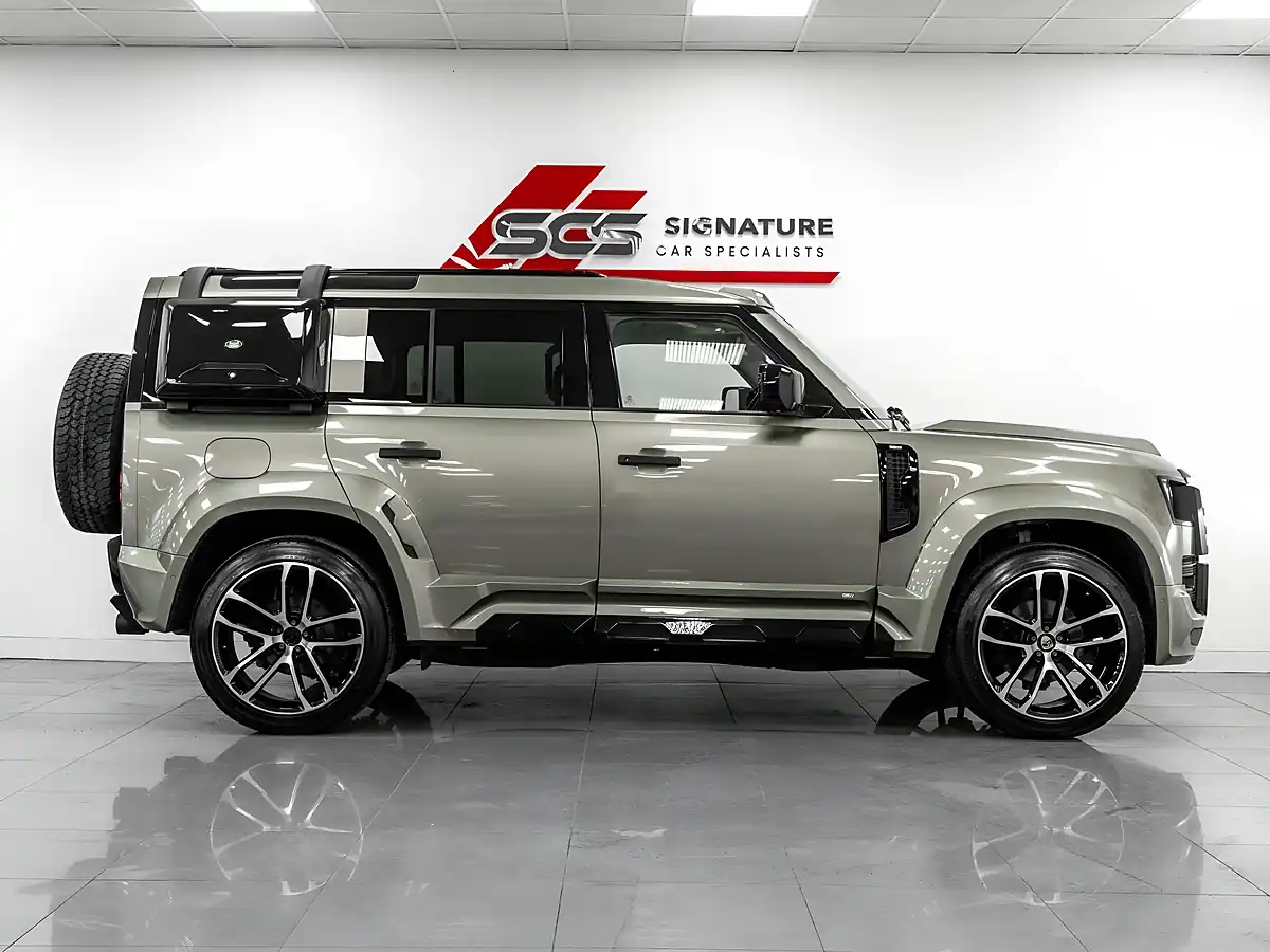 Used 2021 Land Rover Defender Hse X-Dynamic Green - Interior and Exterior details 9