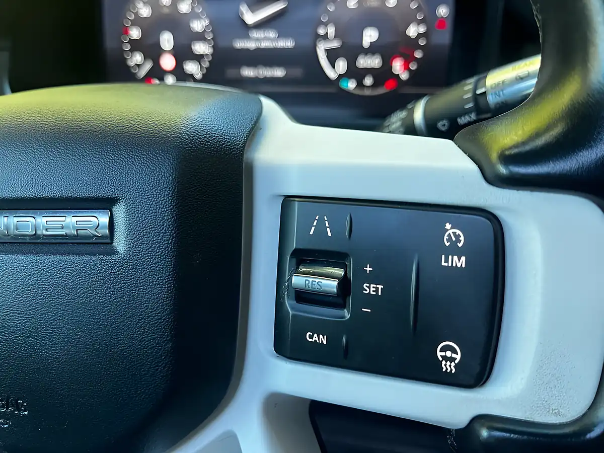 Used 2021 Land Rover Defender S Silver - Interior and Exterior details 13