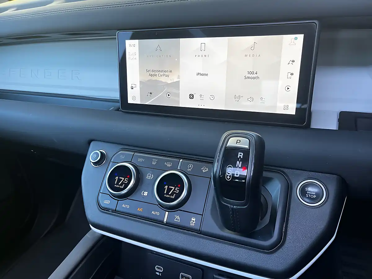 Used 2021 Land Rover Defender S Silver - Interior and Exterior details 8