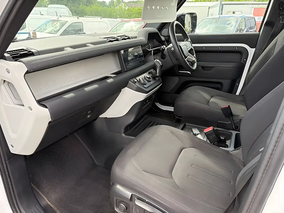 Used 2021 Land Rover Defender White - Interior and Exterior details 11