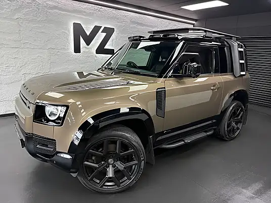 2021 Land Rover Defender D250 X-Dynamic S