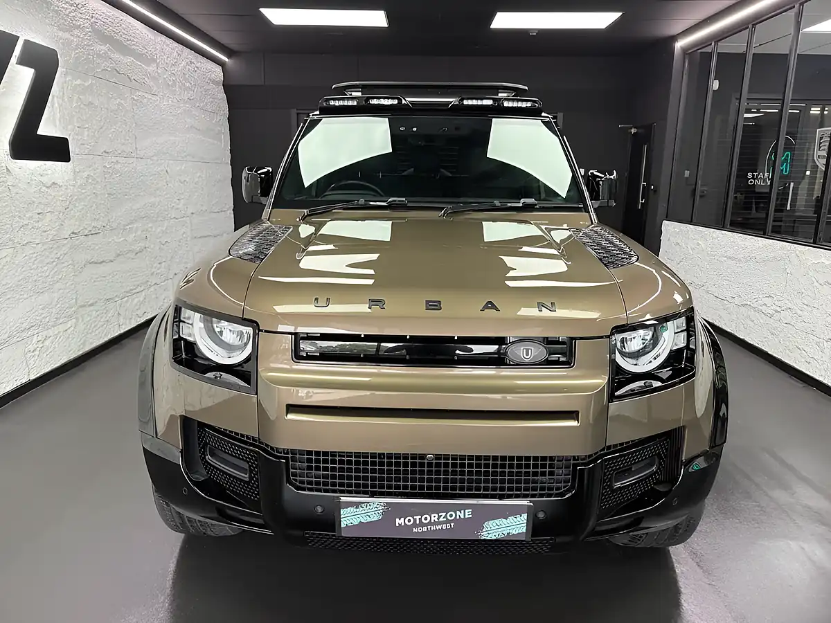Used 2021 Land Rover Defender X-Dynamic S Brown - Interior and Exterior details 10