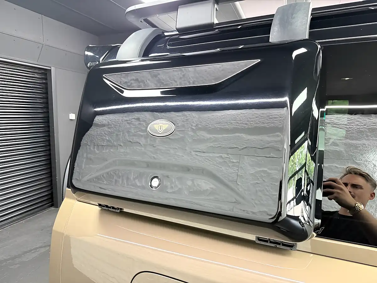 Used 2021 Land Rover Defender X-Dynamic S Brown - Interior and Exterior details 11