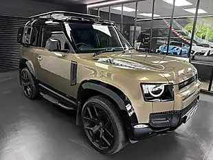 Used 2021 Land Rover Defender X-Dynamic S Brown - Interior and Exterior details 12