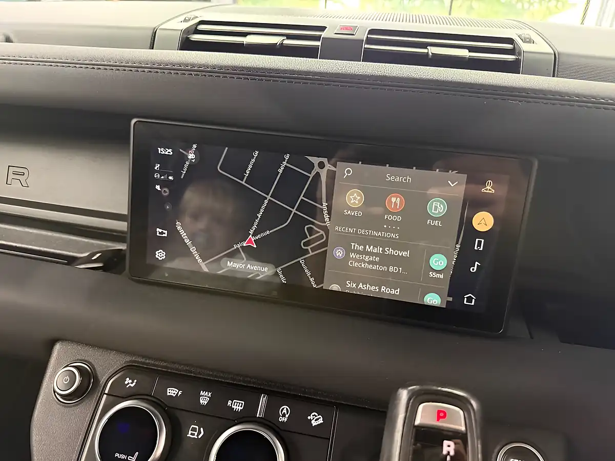 Used 2021 Land Rover Defender X-Dynamic S Brown - Interior and Exterior details 15