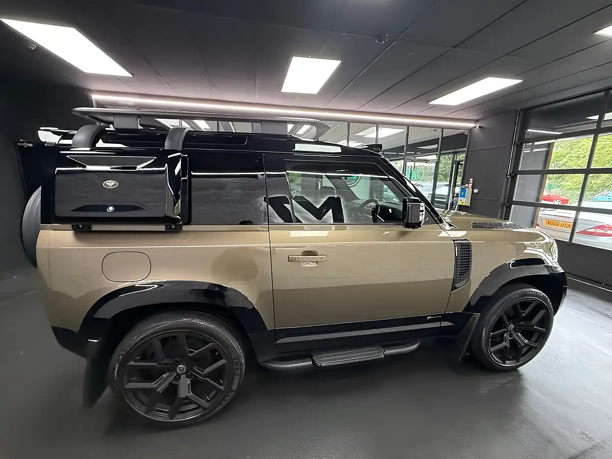 Used 2021 Land Rover Defender X-Dynamic S Brown - Interior and Exterior details 4