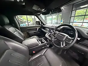 Used 2021 Land Rover Defender X-Dynamic S Brown - Interior and Exterior details 5