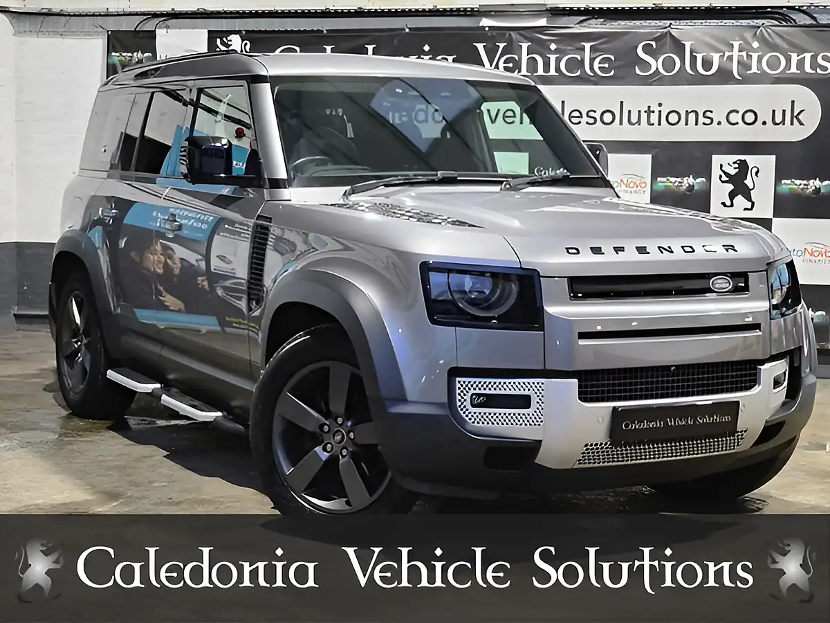 Used 2021 Land Rover Defender X-Dynamic S - Interior and Exterior details 3