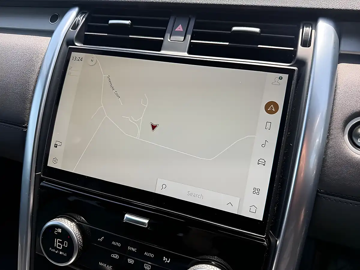 Used 2021 Land Rover Discovery Hse Grey - Interior and Exterior details 10