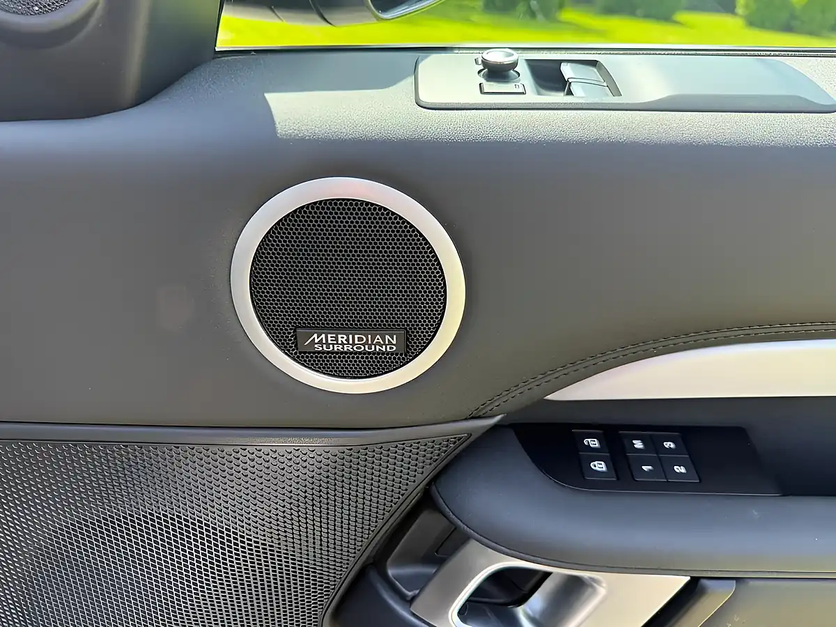 Used 2021 Land Rover Discovery Hse Grey - Interior and Exterior details 20
