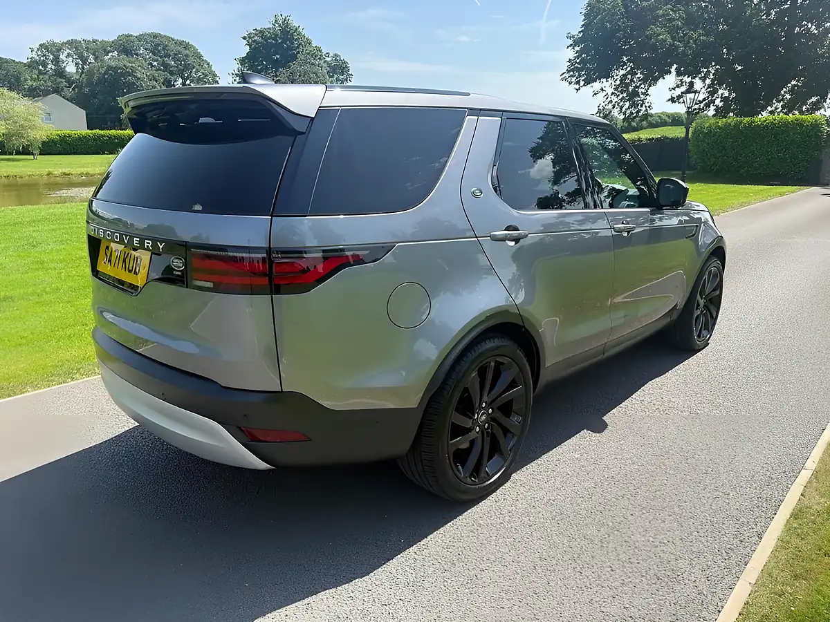 Used 2021 Land Rover Discovery Hse Grey - Interior and Exterior details 3