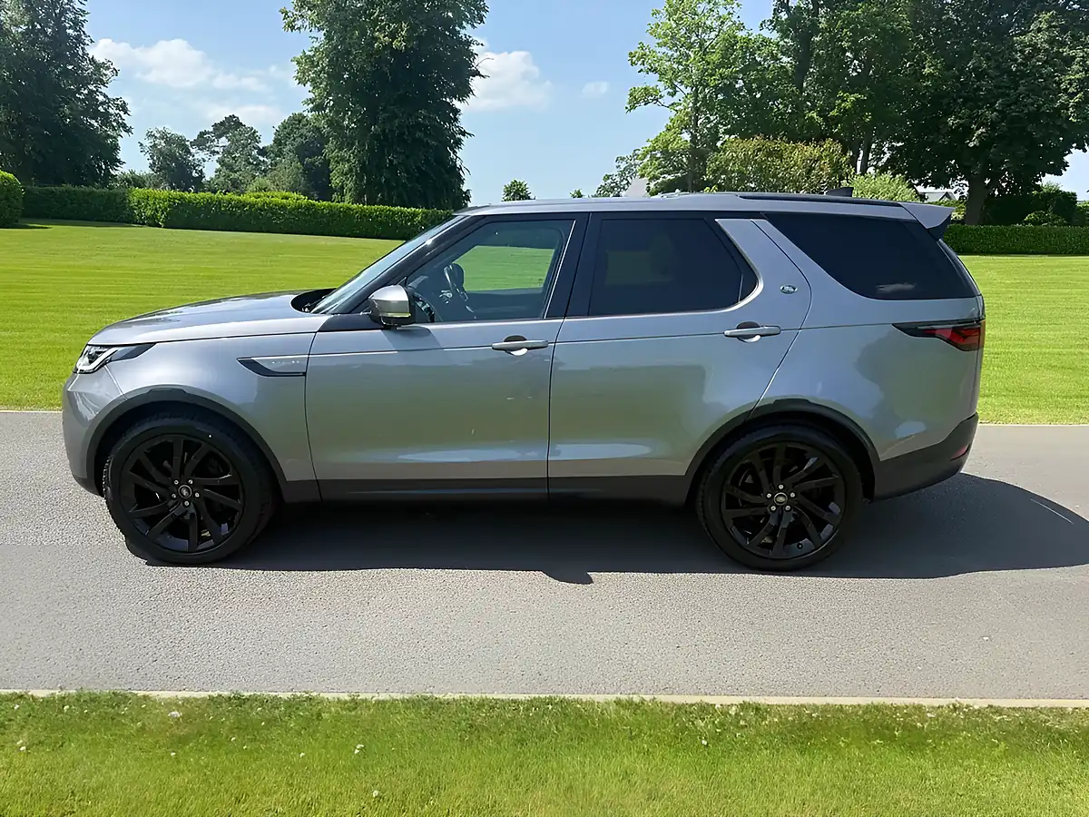 Used 2021 Land Rover Discovery Hse Grey - Interior and Exterior details 6