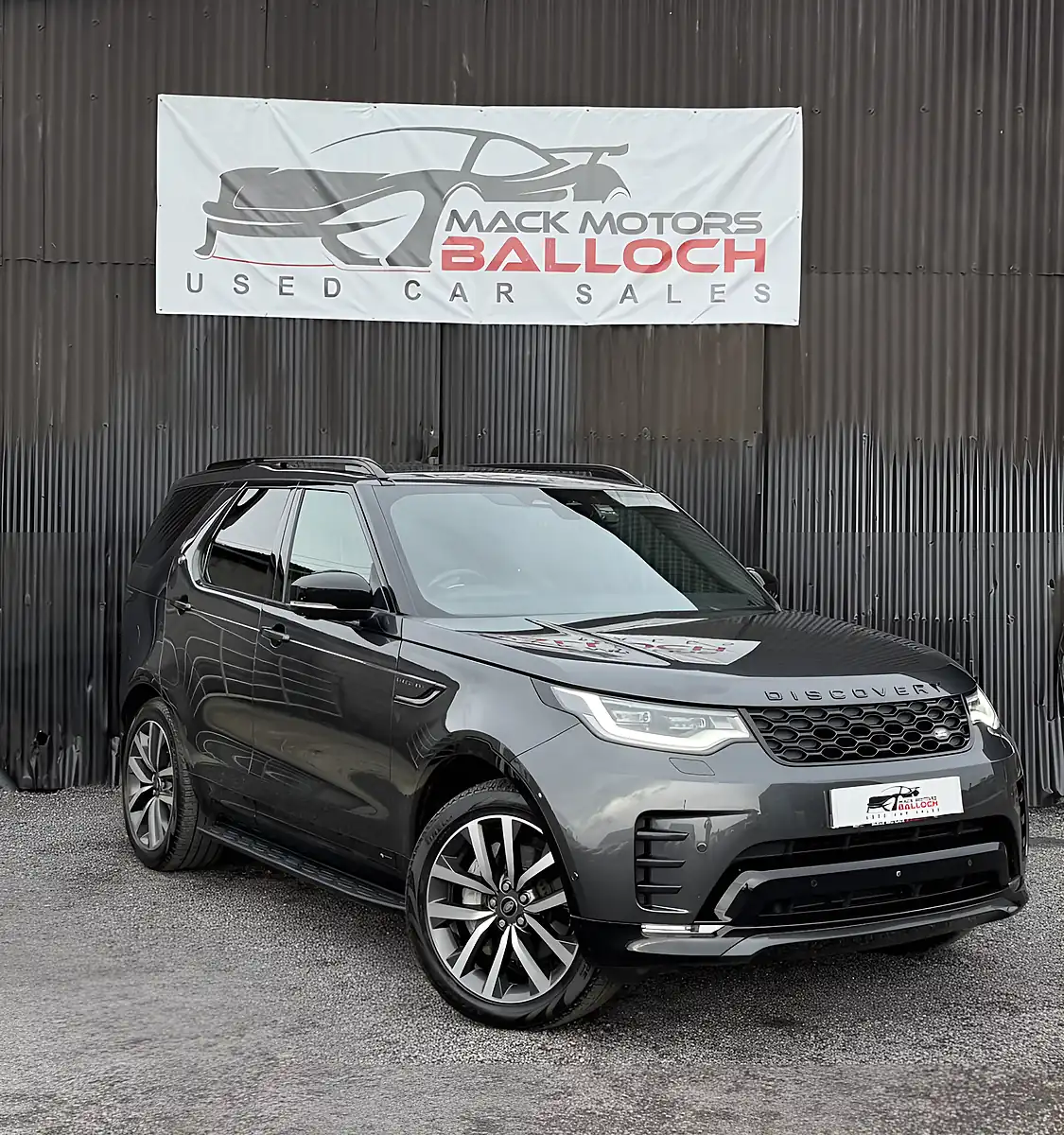 Used 2021 Land Rover Discovery R-Dynamic Hse Grey - Front View