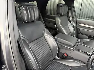 Used 2021 Land Rover Discovery R-Dynamic Hse Grey - Interior and Exterior details 13