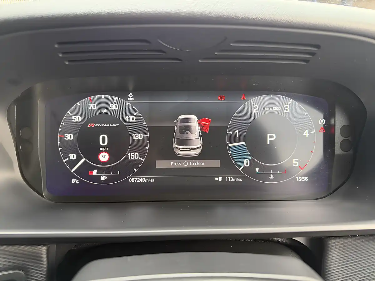 Used 2021 Land Rover Discovery R-Dynamic Hse Grey - Interior and Exterior details 16