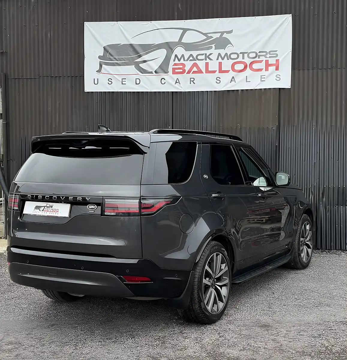 Used 2021 Land Rover Discovery R-Dynamic Hse Grey - Interior and Exterior details 5