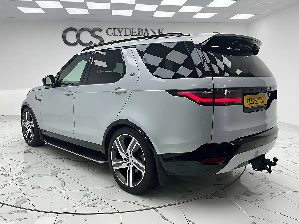 Used 2021 Land Rover Discovery R-Dynamic Hse Silver - Interior and Exterior details 5