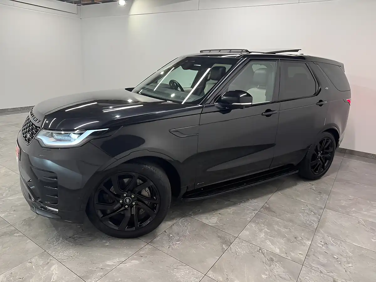 Used 2021 Land Rover Discovery R-Dynamic Se Black - Interior and Exterior details 4