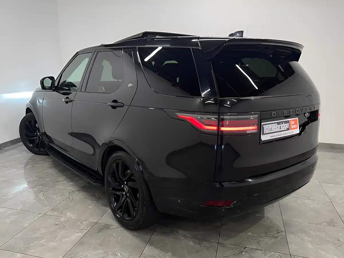Used 2021 Land Rover Discovery R-Dynamic Se Black - Interior and Exterior details 5