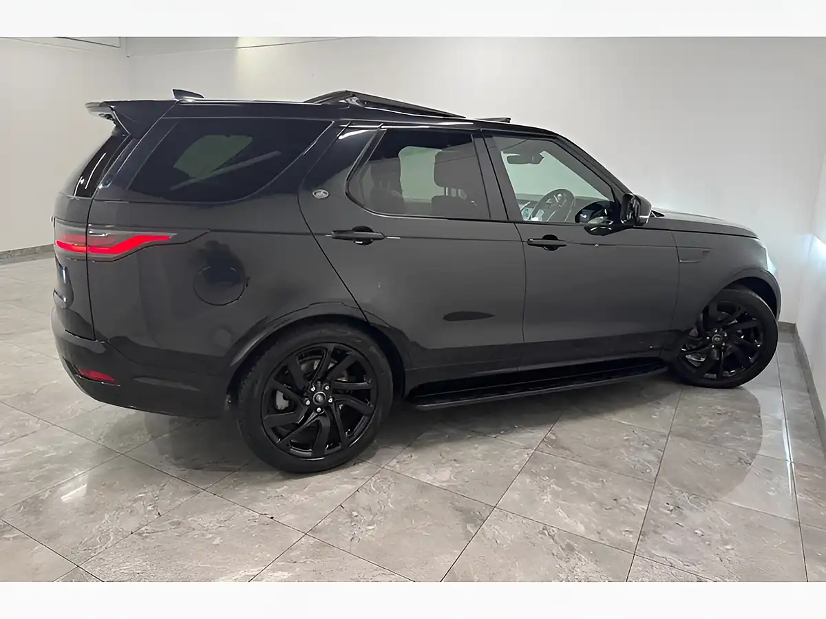 Used 2021 Land Rover Discovery R-Dynamic Se Black - Interior and Exterior details 8