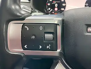 Used 2021 Land Rover Discovery R-Dynamic Se Santorini Black - Interior and Exterior details 16