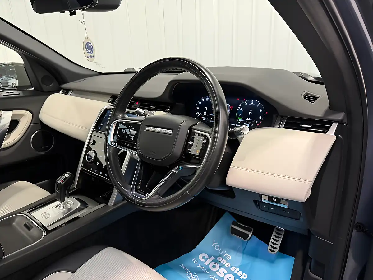 Used 2021 Land Rover Discovery Sport R-Dynamic Hse Byron Blue - Interior and Exterior details 11