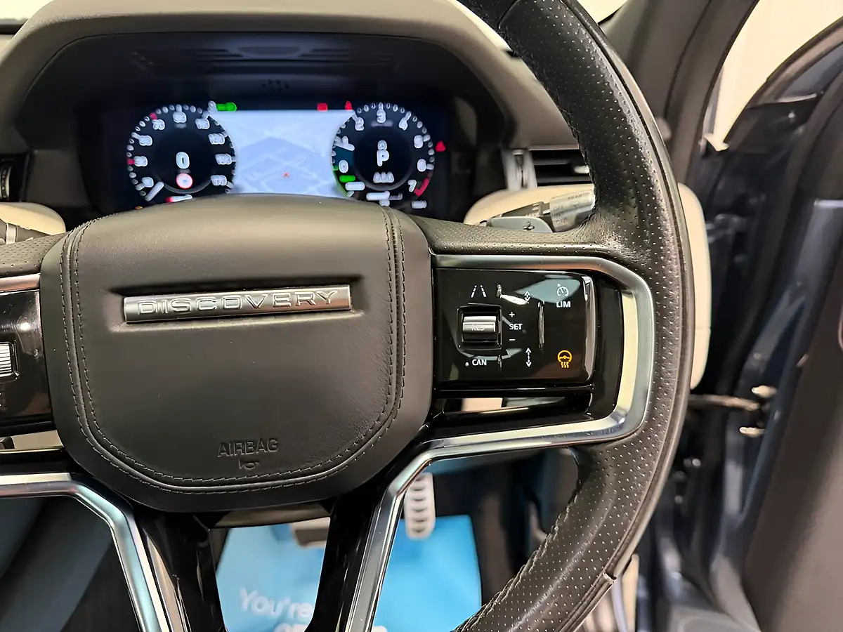 Used 2021 Land Rover Discovery Sport R-Dynamic Hse Byron Blue - Interior and Exterior details 16