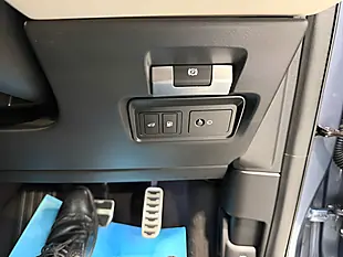 Used 2021 Land Rover Discovery Sport R-Dynamic Hse Byron Blue - Interior and Exterior details 20