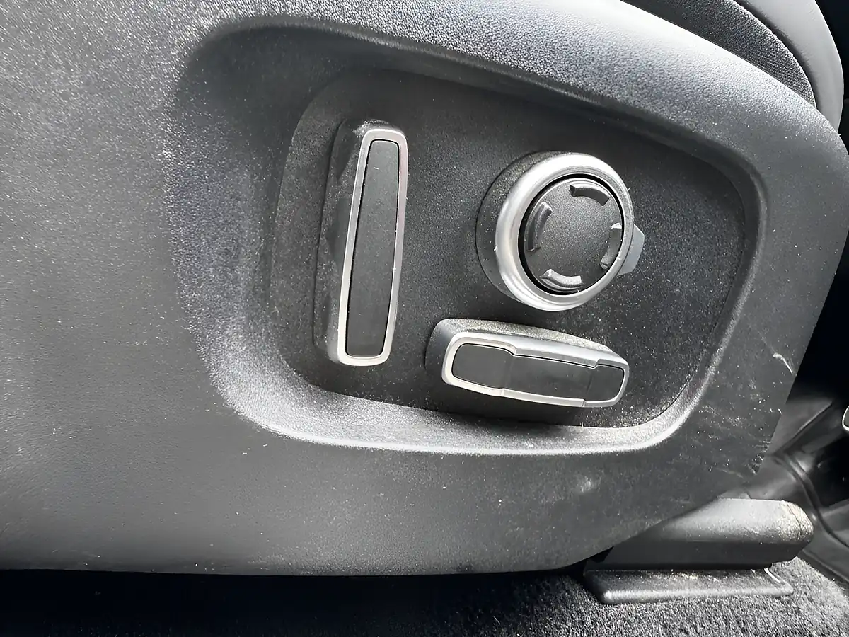 Used 2021 Land Rover Discovery Sport R-Dynamic Hse Grey - Interior and Exterior details 14